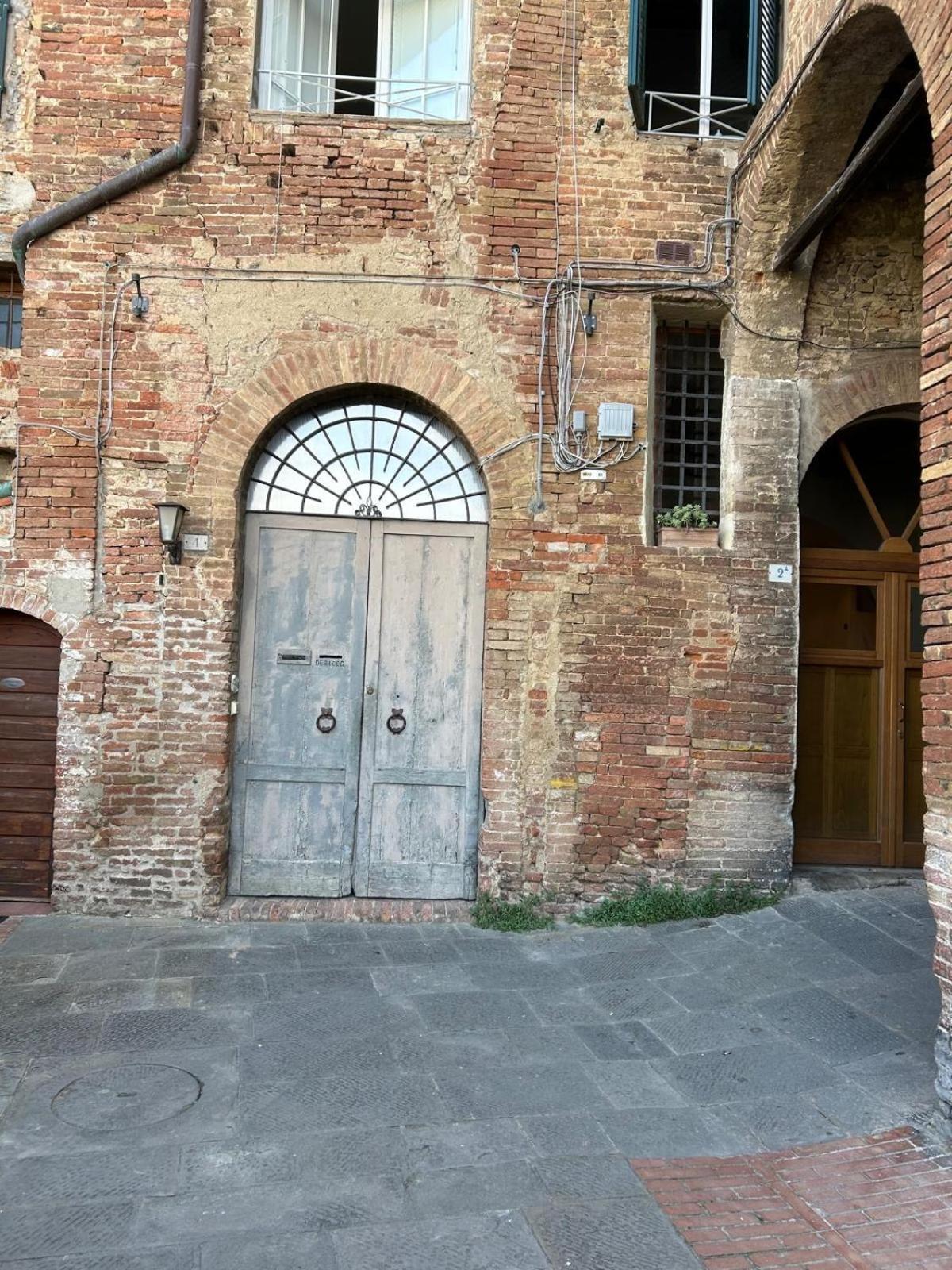 Loft Vicolo Di Vallepiatta 2 Min Piazza Del Campo Con Parcheggio シエーナ エクステリア 写真